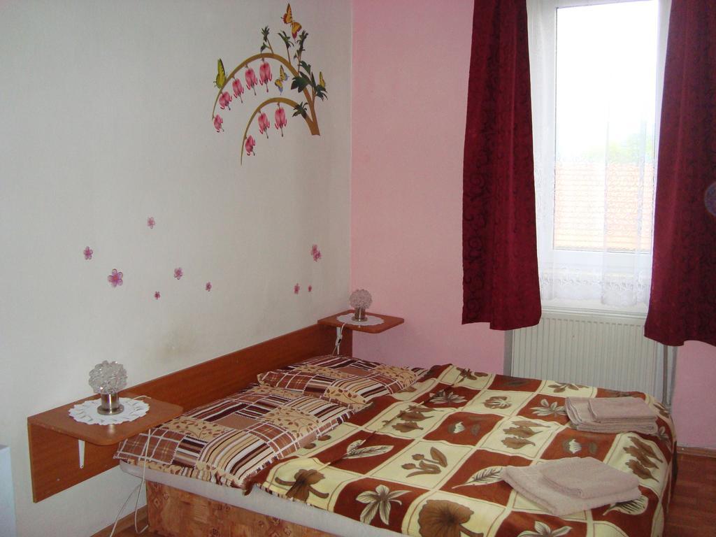 Turčianske Teplice Penzion Adria מראה חיצוני תמונה