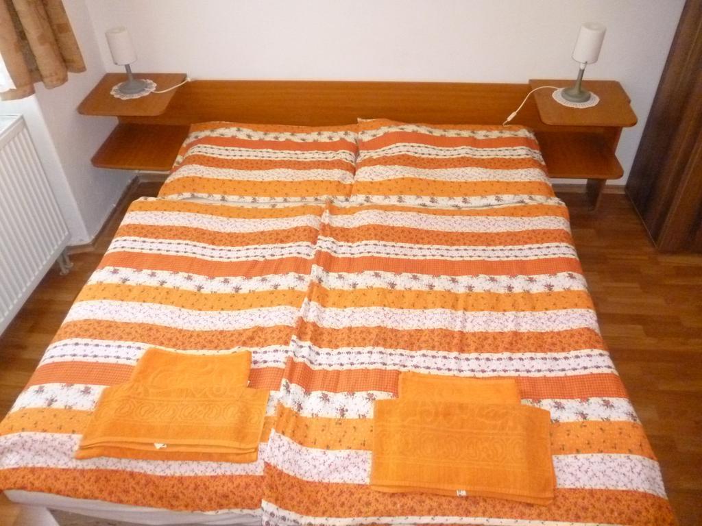 Turčianske Teplice Penzion Adria חדר תמונה